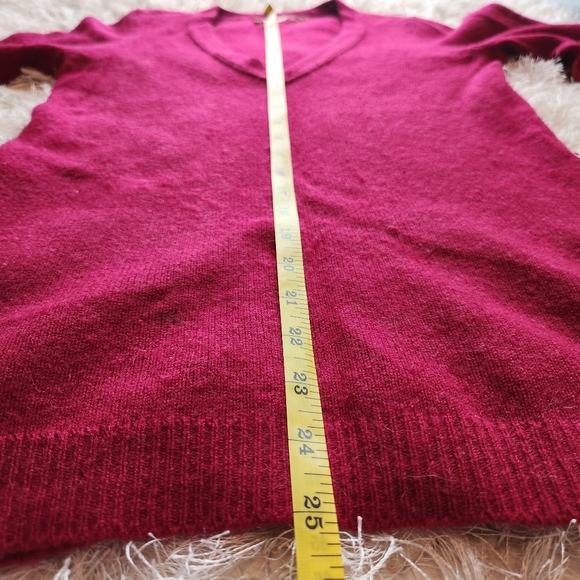 MARTIN + OSA Women's Luxury Cashmere V-Neck Sweater Raspberry Color, Size XS - Picture 6 of 7